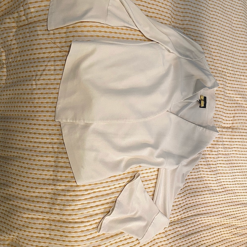White bell sleeve blazer